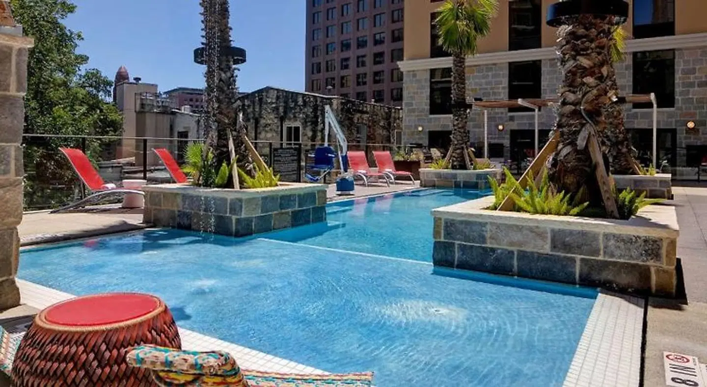 Home2 Suites by Hilton San Antonio Riverwalk OUTDOOR_POOL