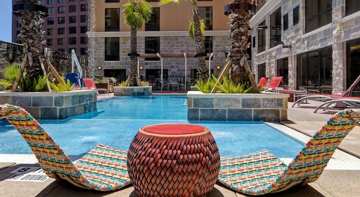 Home2 Suites by Hilton San Antonio Riverwalk OUTDOOR_POOL