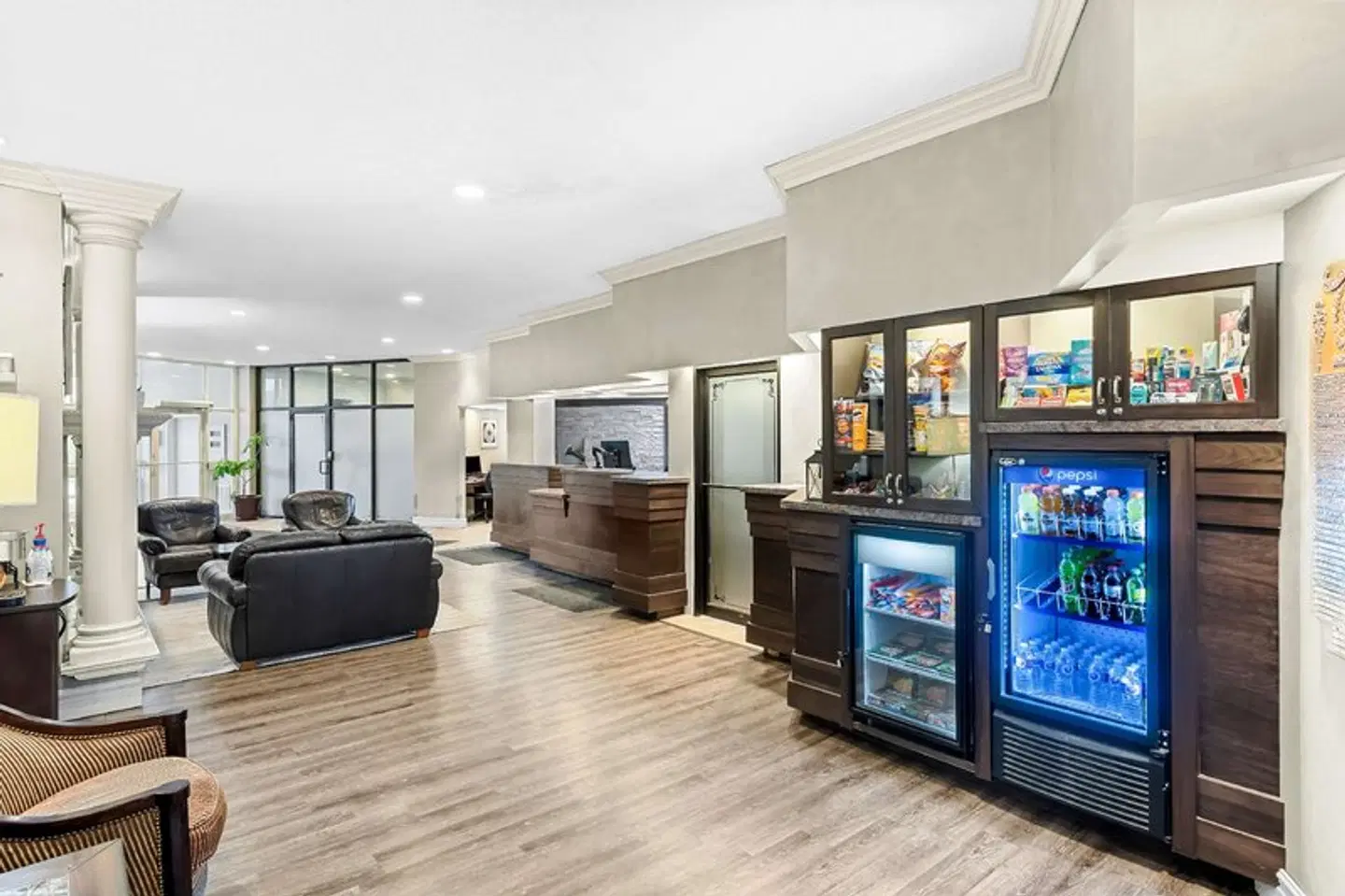 Best Western Plus Mariposa Inn & Conference Centre LOUNGE_LOBBY