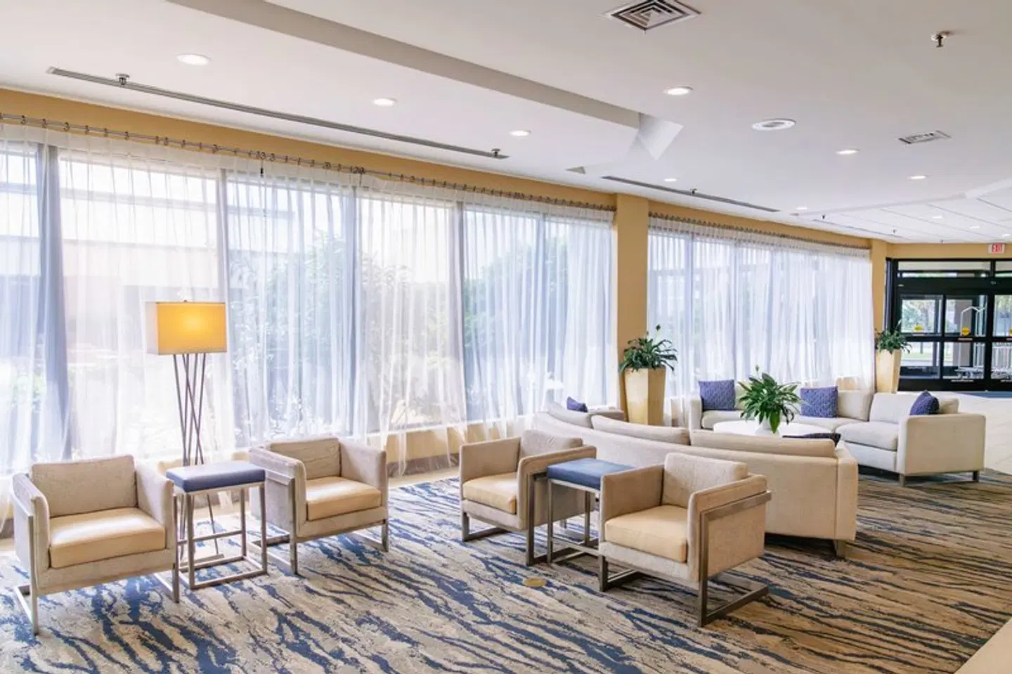 DoubleTree by Hilton Atlantic Beach Oceanfront LOUNGE_LOBBY