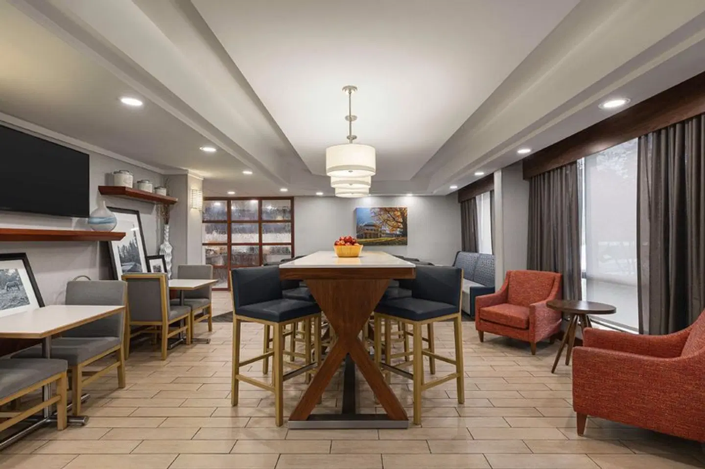 Hampton Inn Charlottesville LOUNGE_LOBBY