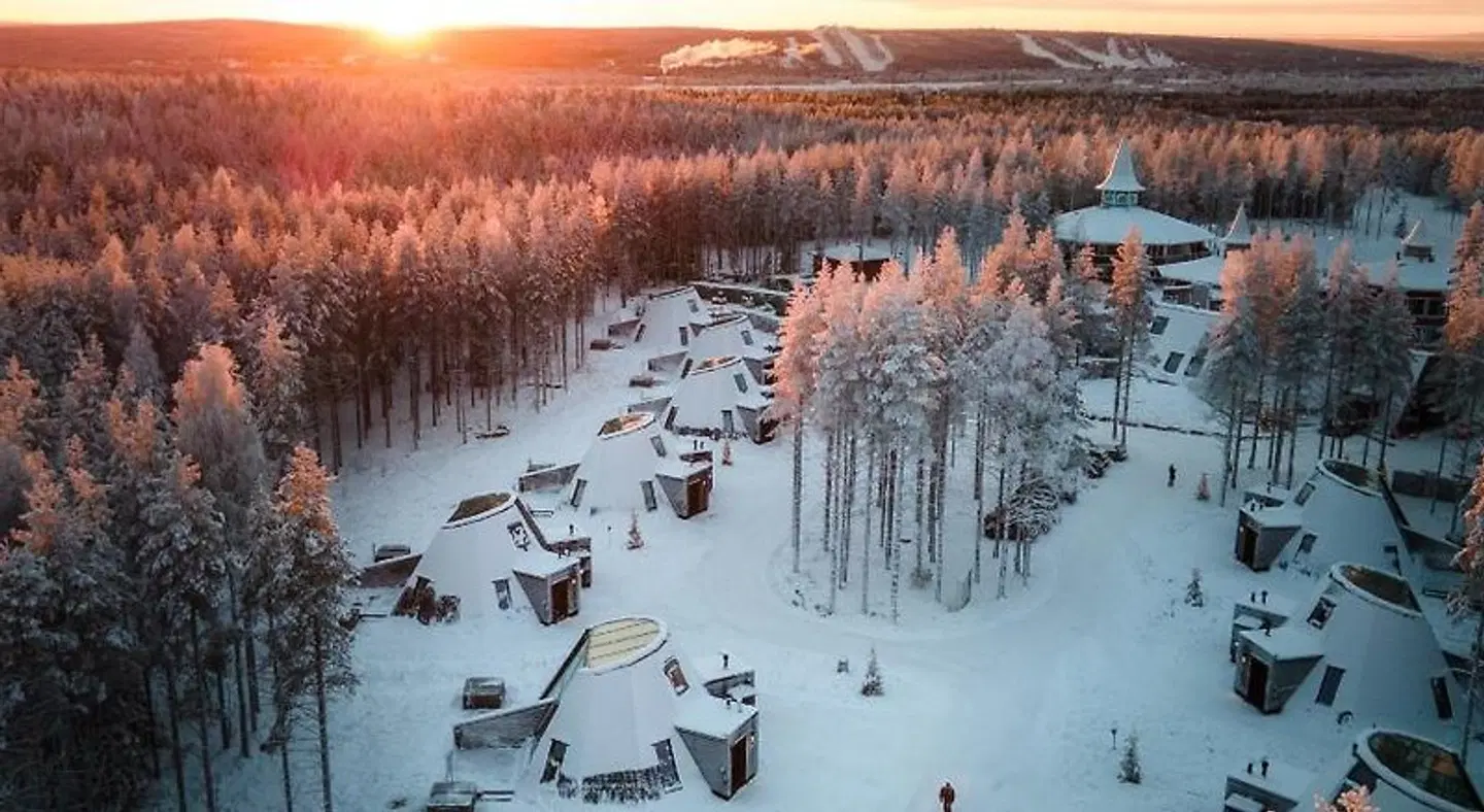 Glass Resort LANDSCAPE