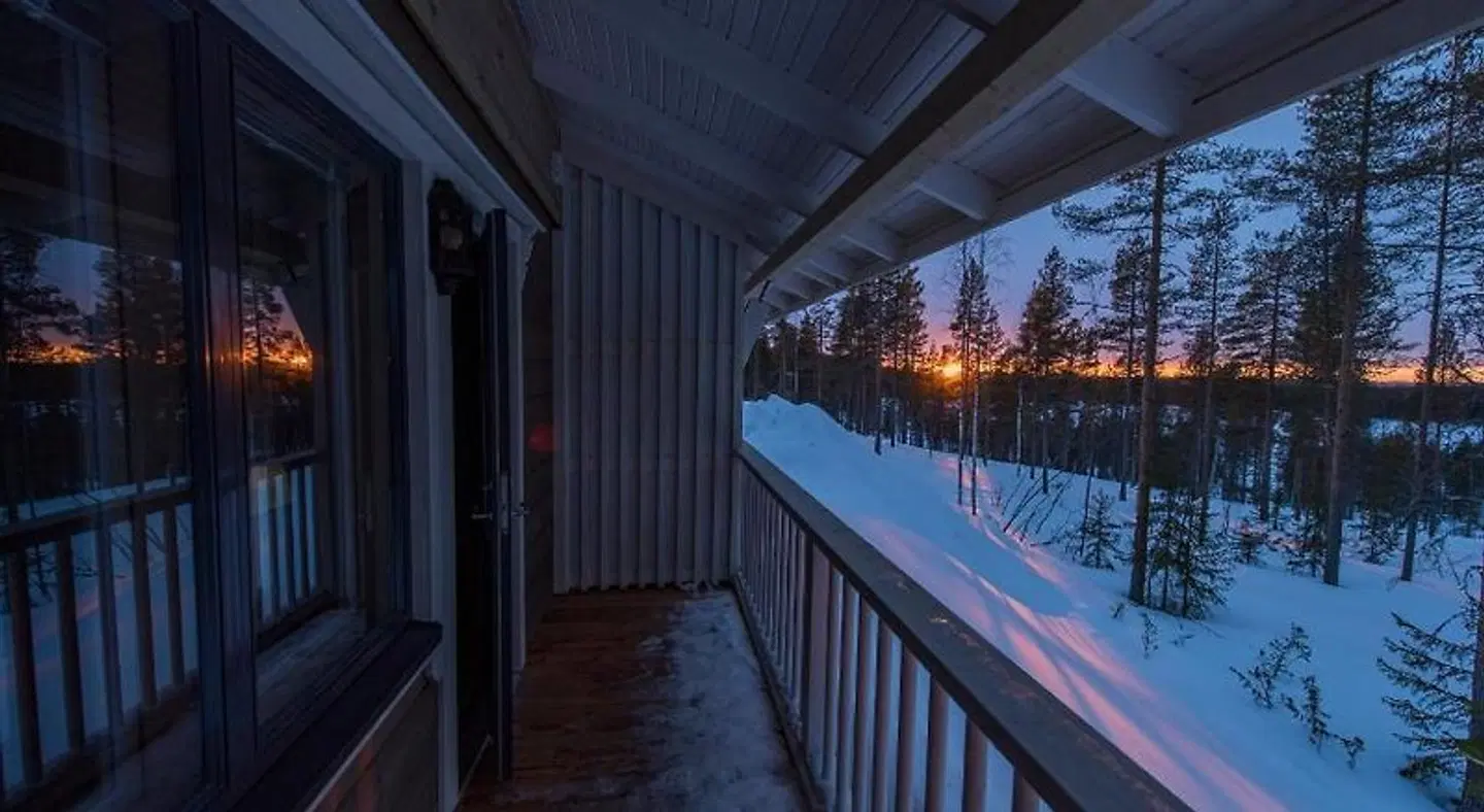 Valkea Arctic Lodge Hallenbad
