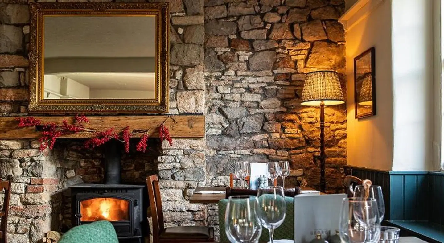The George at Backwell Bar