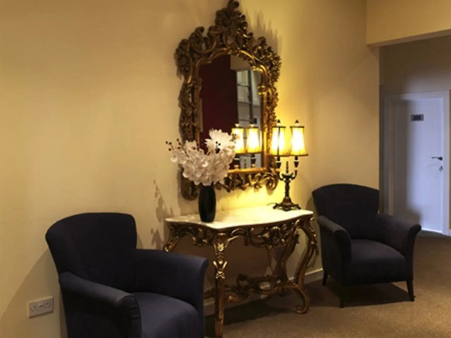 The Pearl Hotel ROOM_EXAMPLE