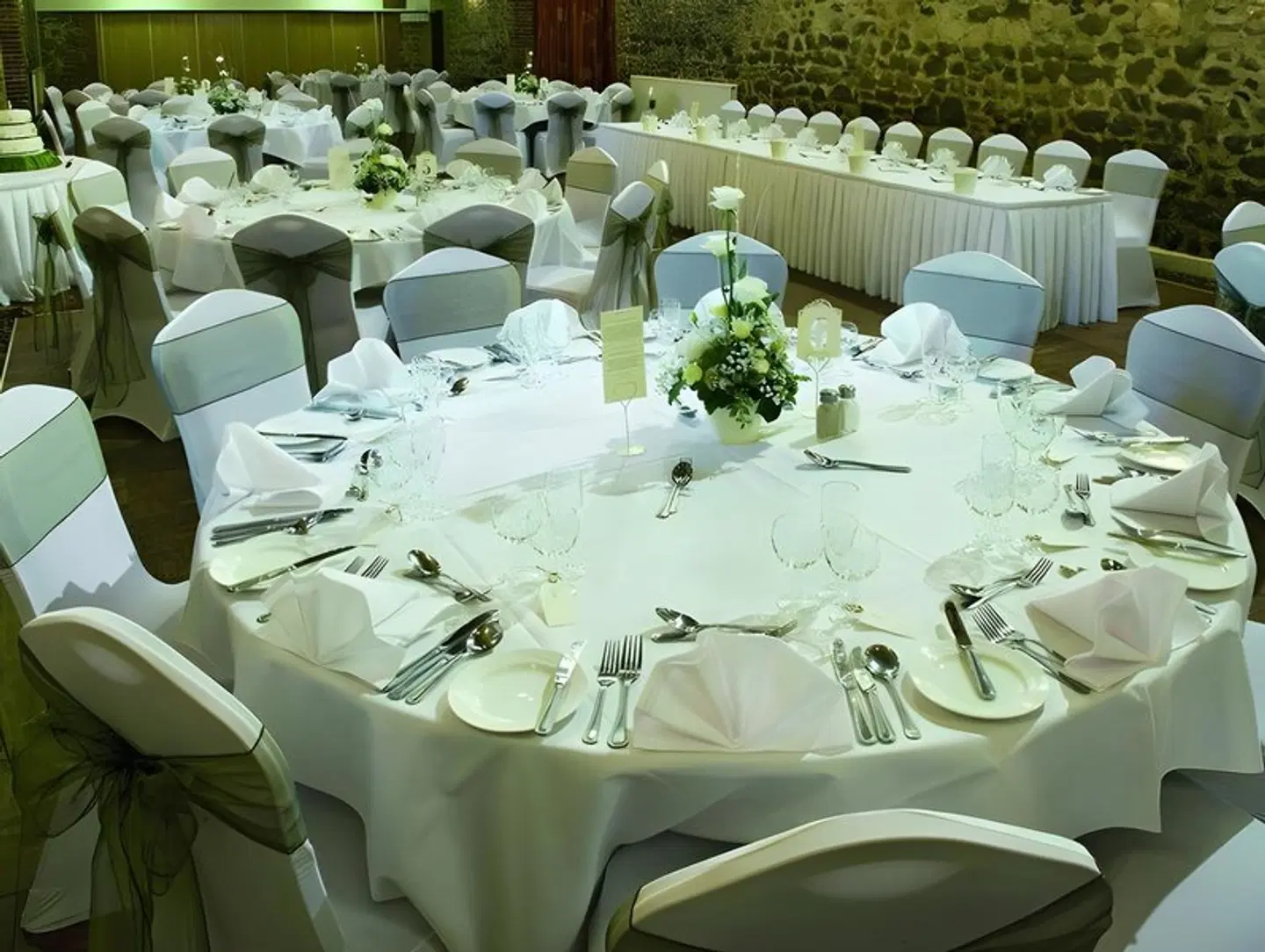 Knights Hill Hotel & Spa Restaurant