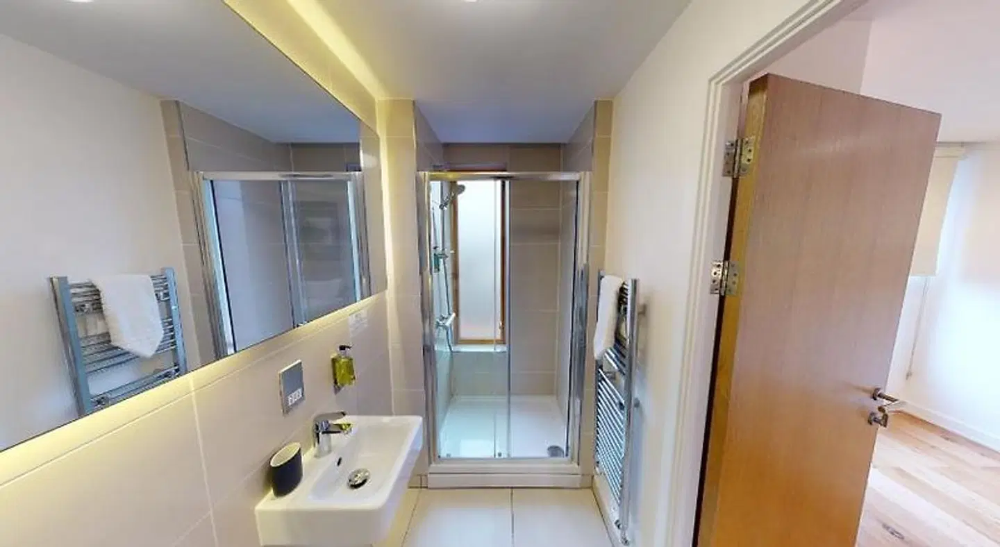 Quay Apartments Manchester Badezimmer