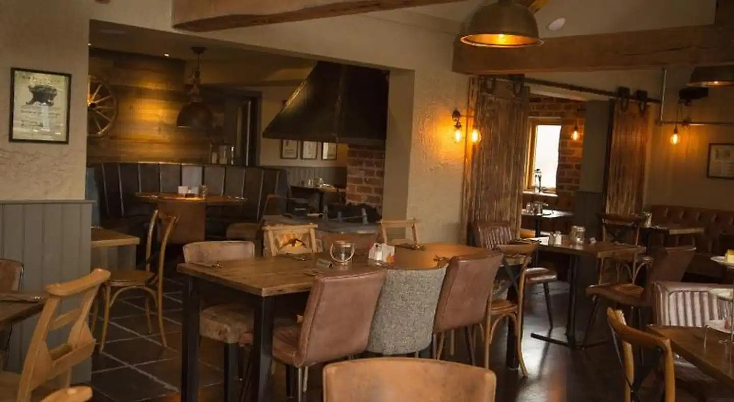 Three Horseshoes Inn Bar