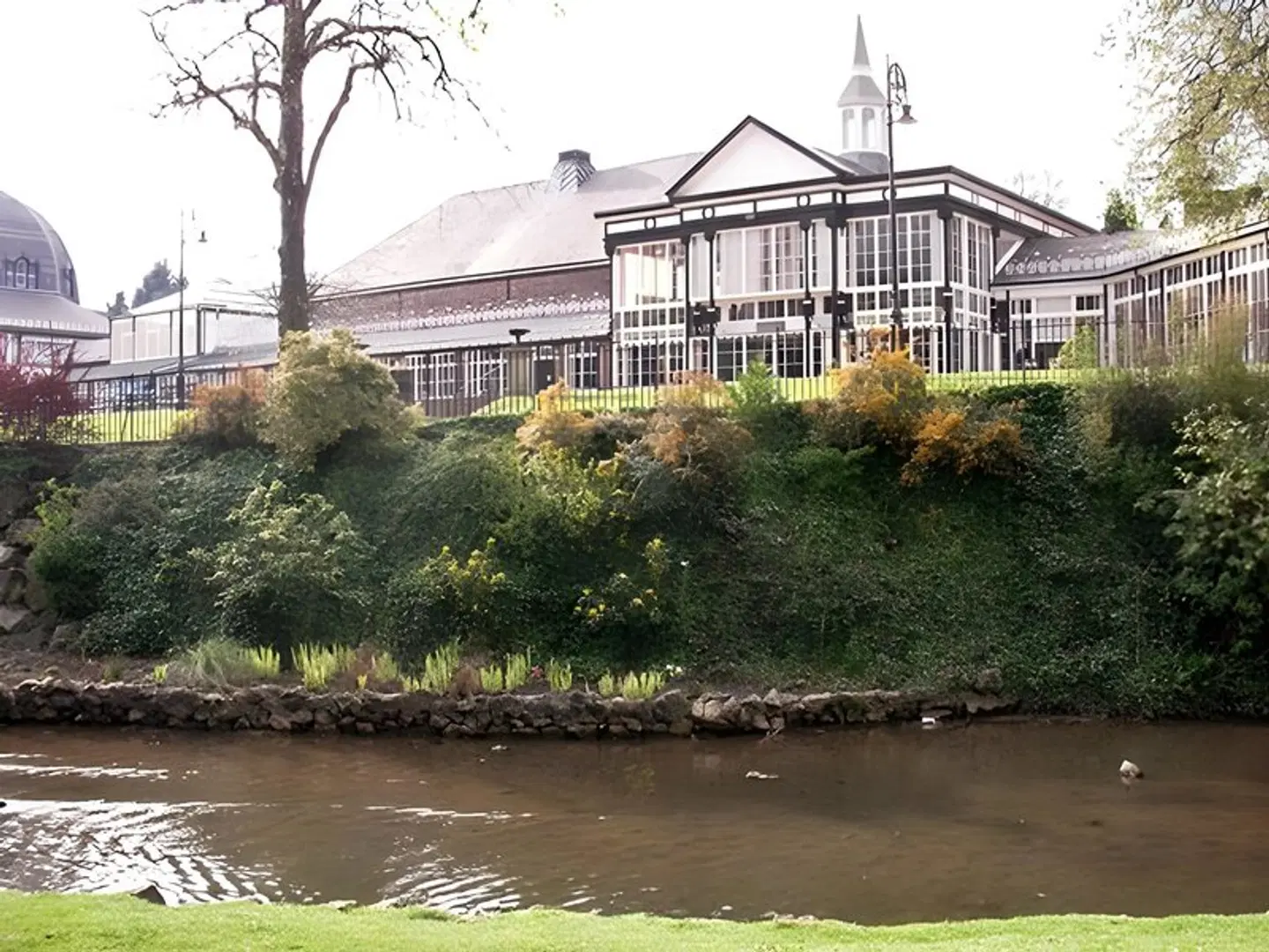 The Westminster Hotel EXTERIOR