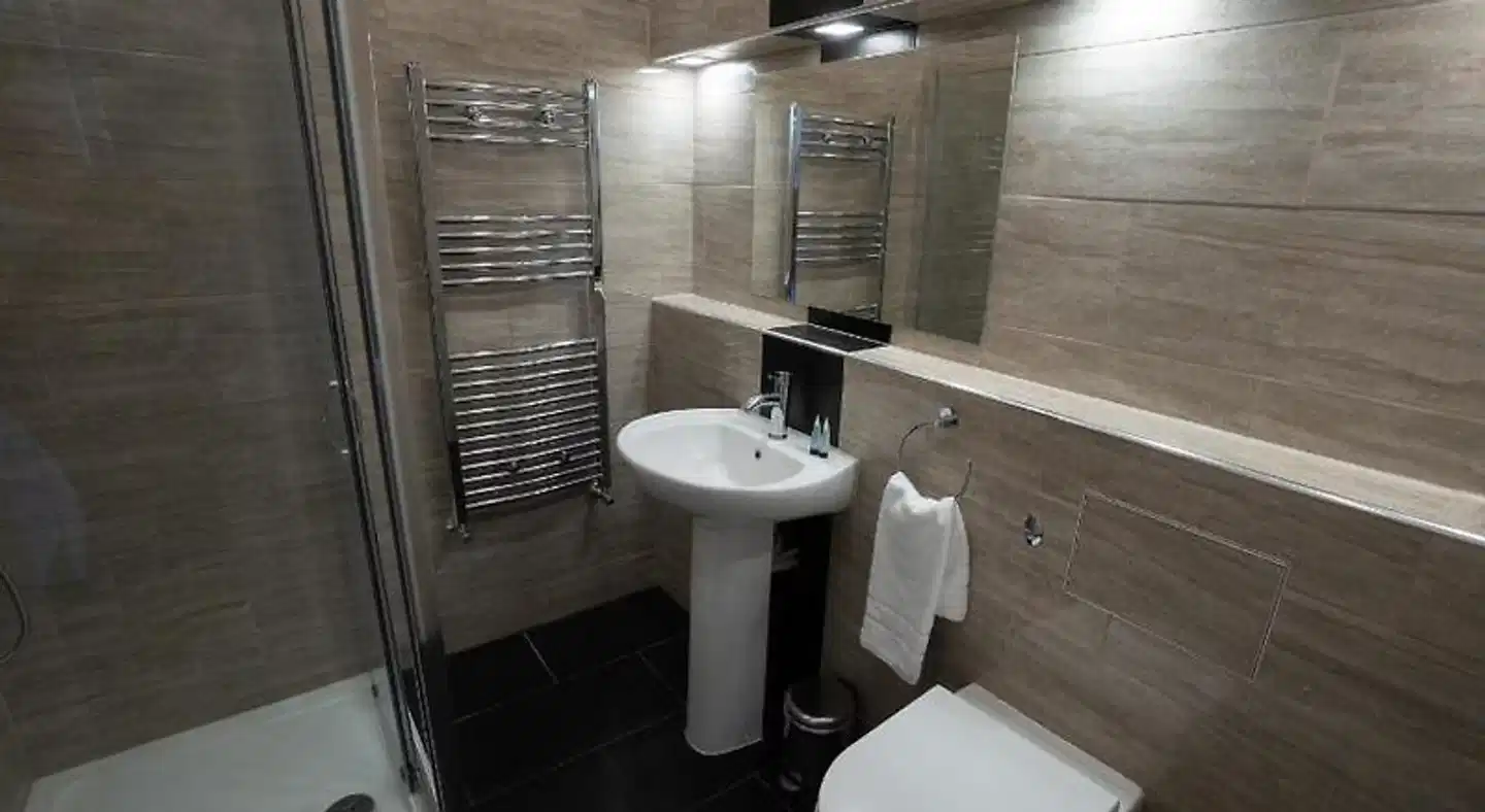 The Hop Inn Badezimmer