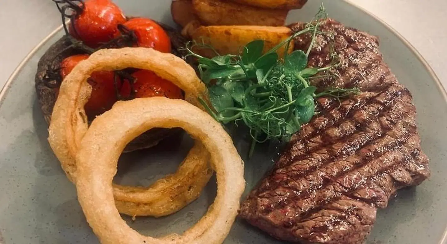 The Crossroads Inn HEALTH_BEAUTY