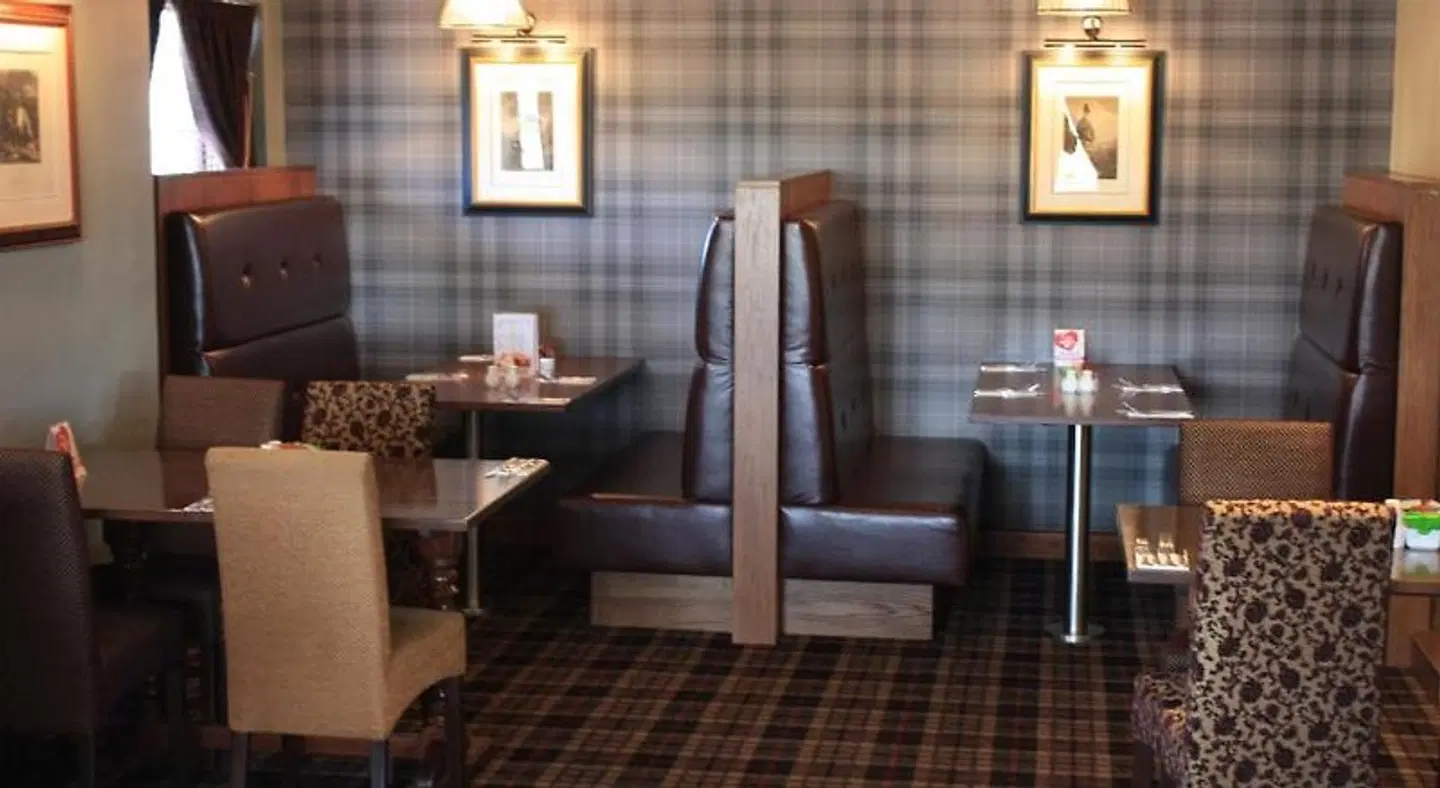 Newburgh Inn LOUNGE_LOBBY