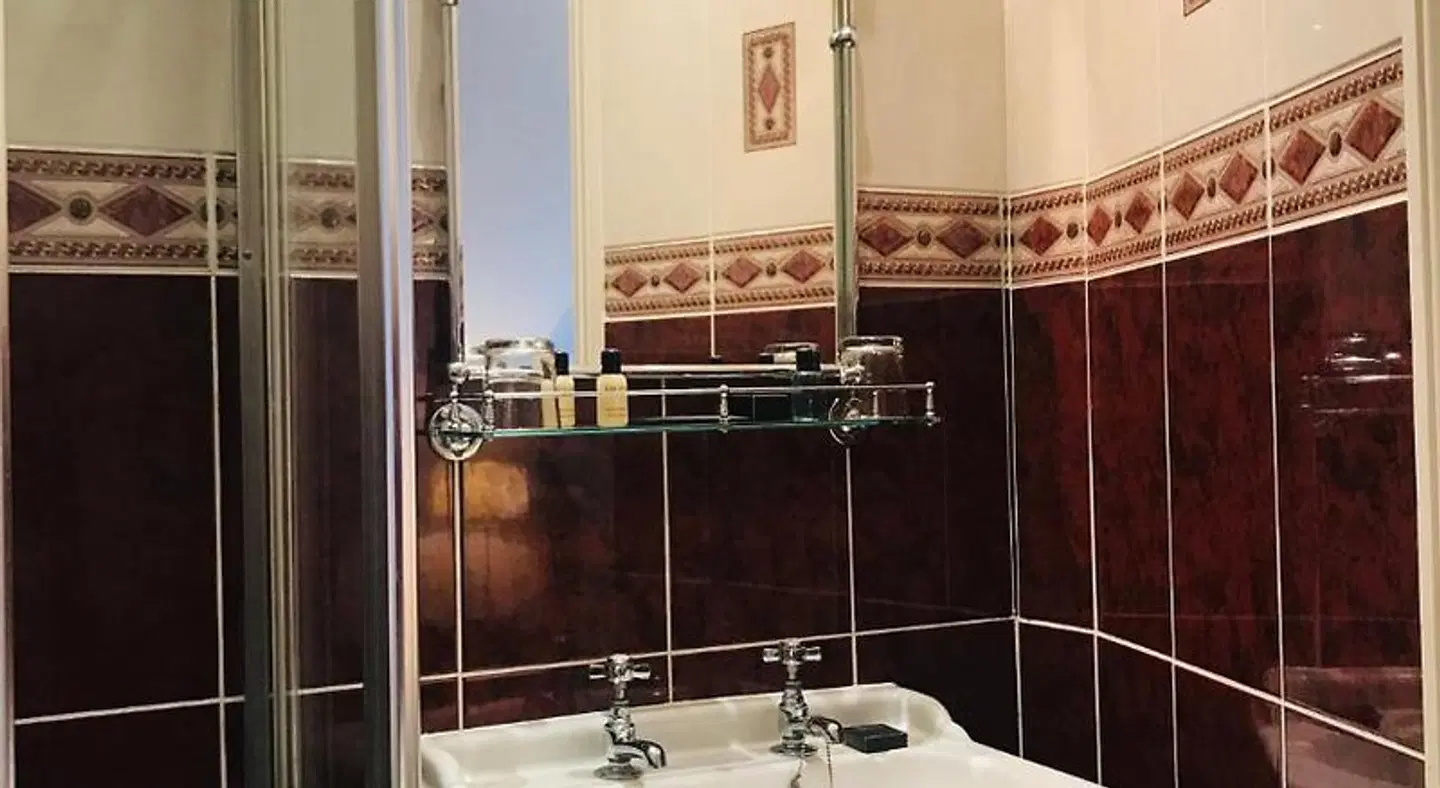 Norfolk House Hotel Badezimmer