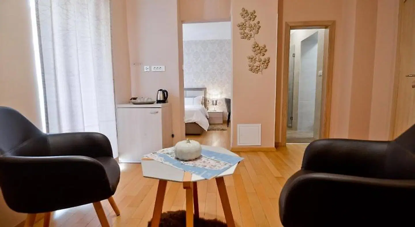 Zoilo Rooms self check-in ROOM_EXAMPLE