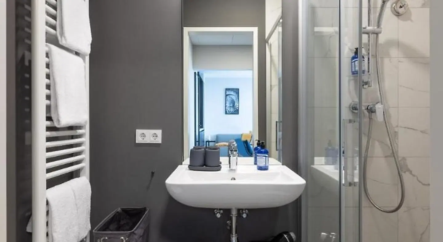 JOYN Cologne Badezimmer