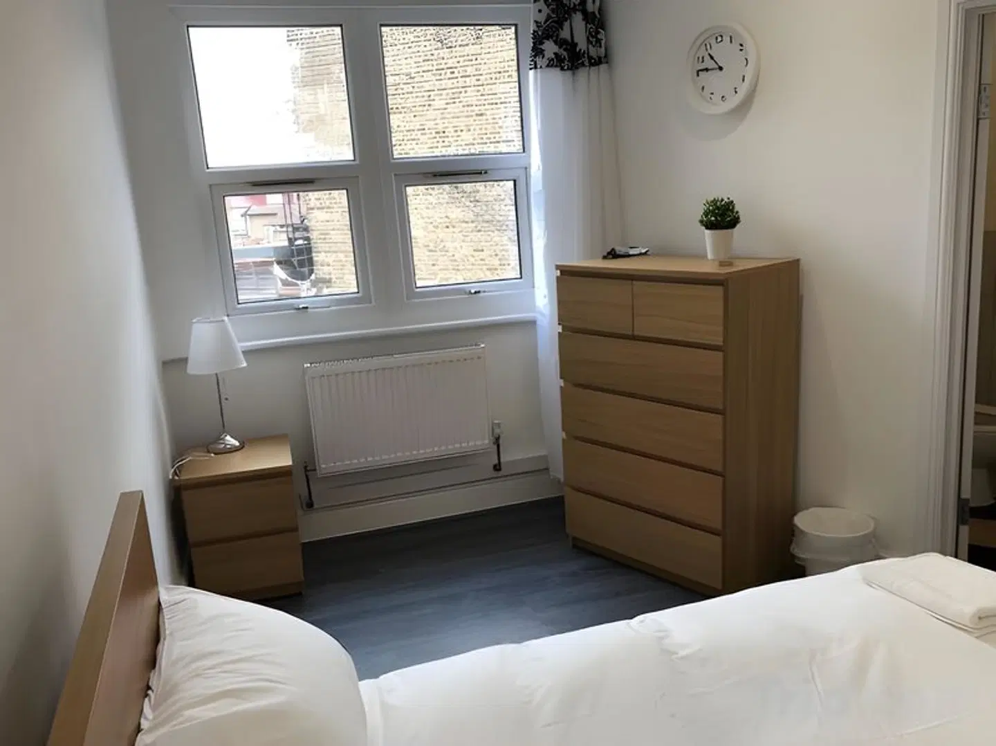 The Broadway Hotel ROOM_EXAMPLE