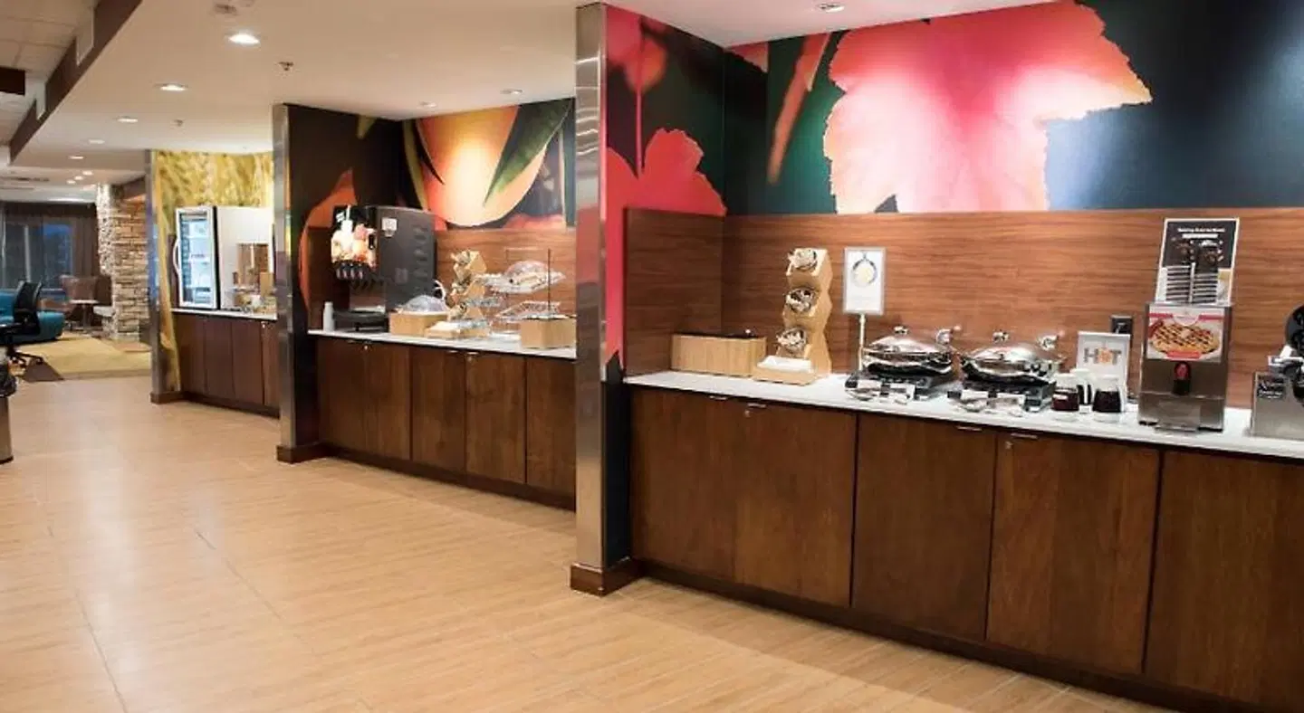 Fairfield by Marriott Inn & Suites Anderson Restaurant