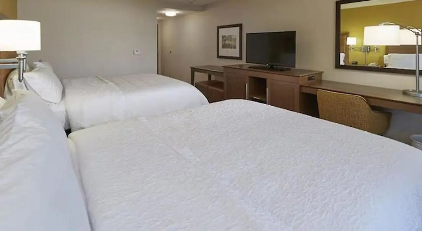 Hampton Inn & Suites Hood River ROOM_EXAMPLE