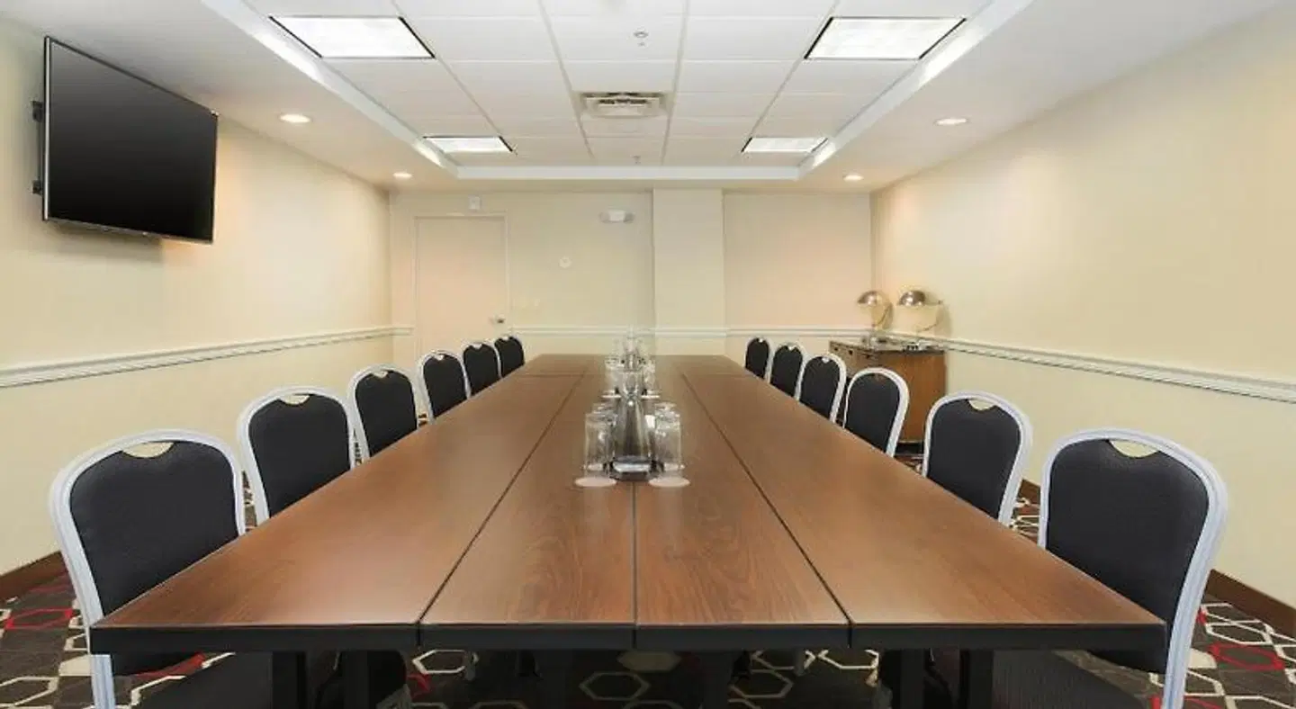Four Points by Sheraton Bentonville Konferenz