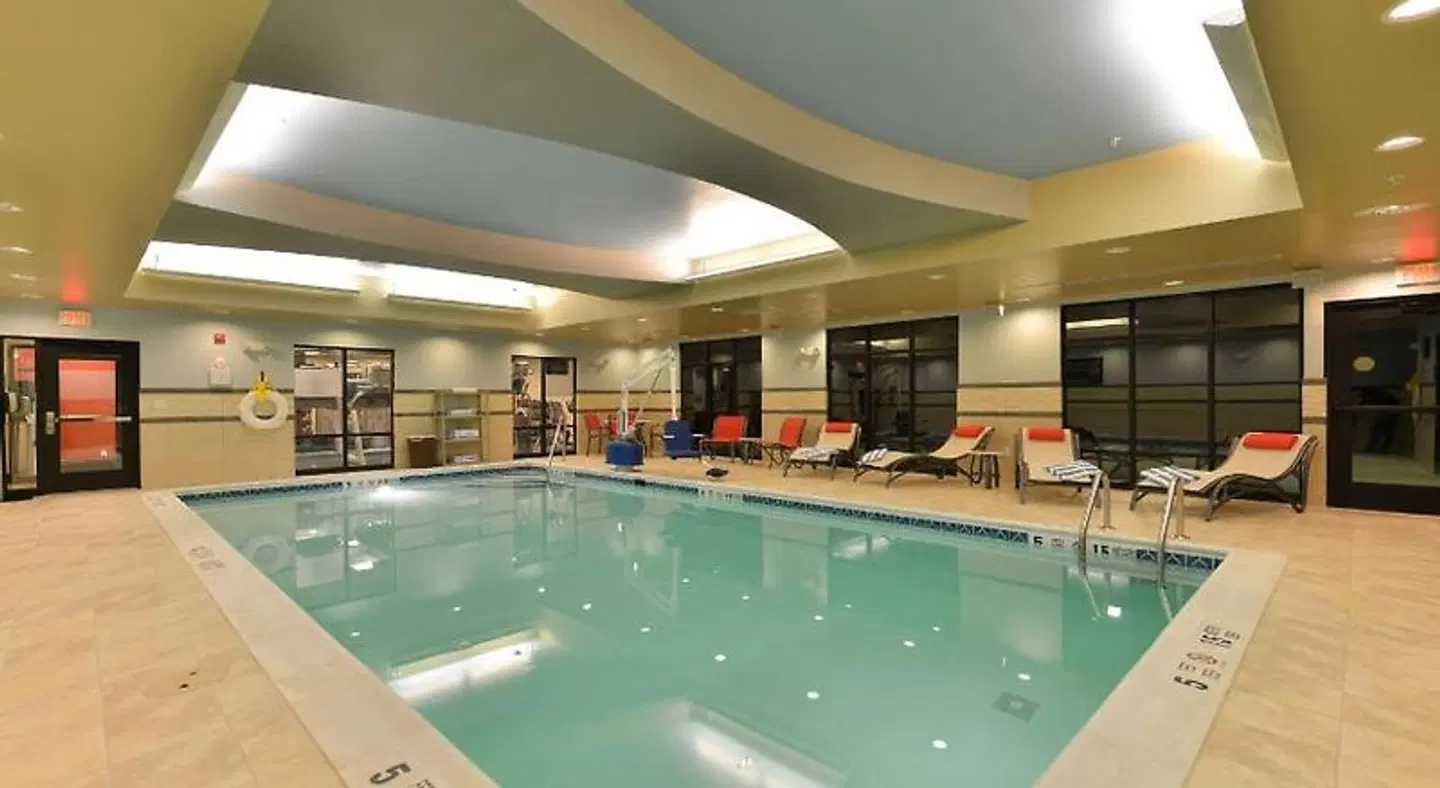 Hampton Inn Corning/Painted Post Hallenbad