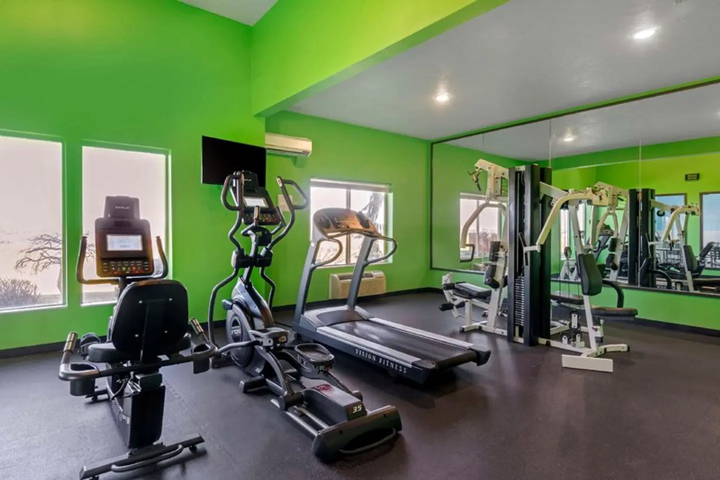 Best Western Plus Grapevine Inn SPORTS_AND_LEISURE