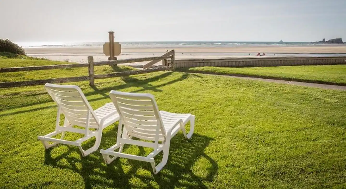 Schooner's Cove Inn Garten