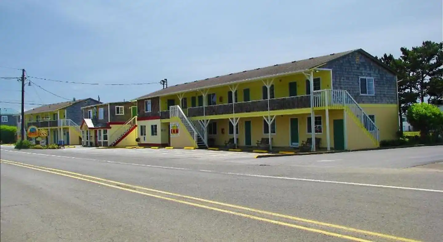 Pacific City Inn Aussenansicht