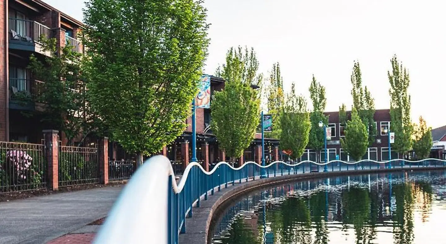 Century Hotel OUTDOOR_POOL