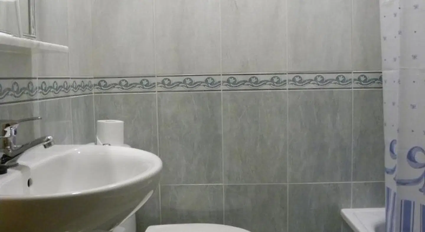 Hostal Biarritz Badezimmer