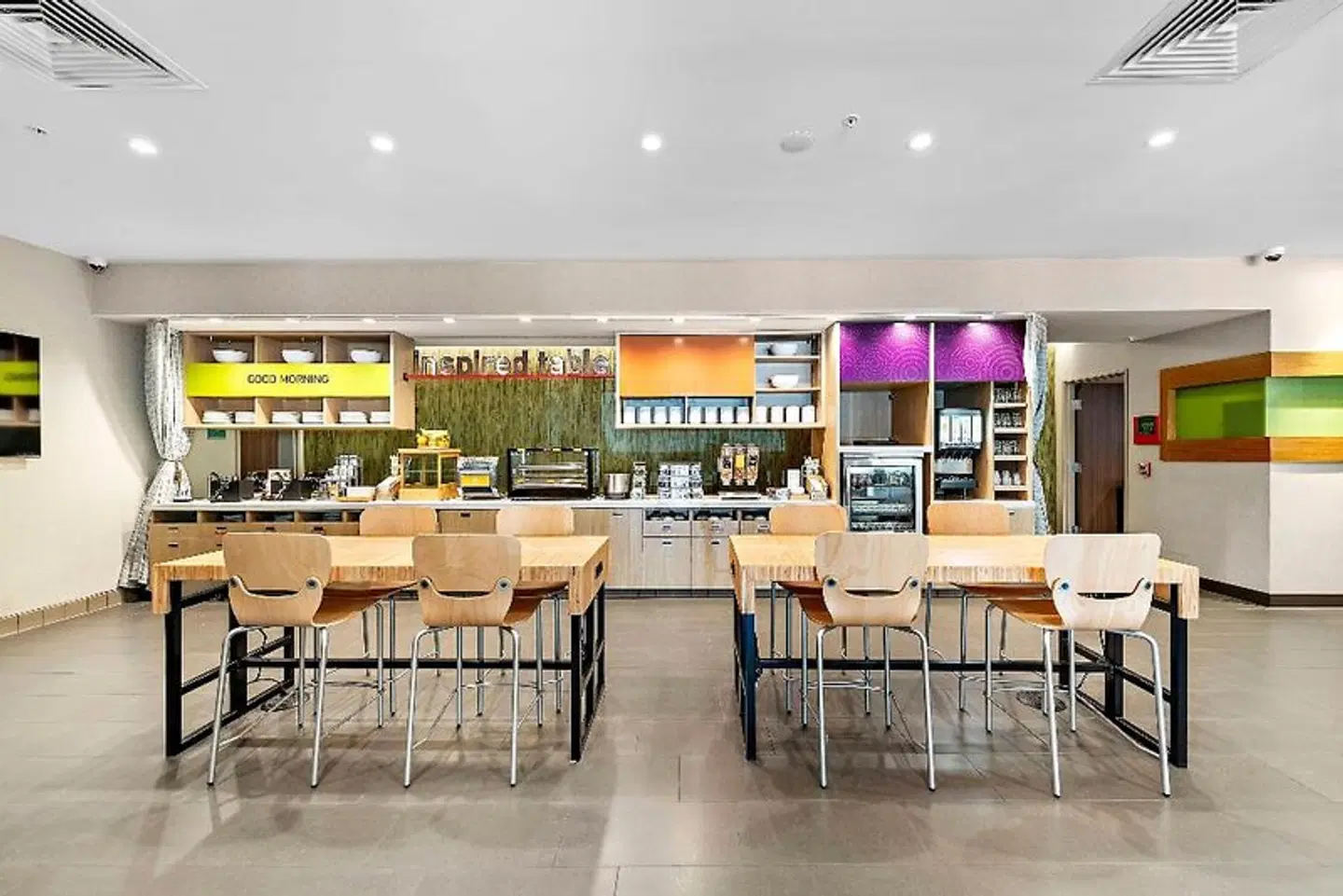 Home2 Suites by Hilton San Bernardino Bar