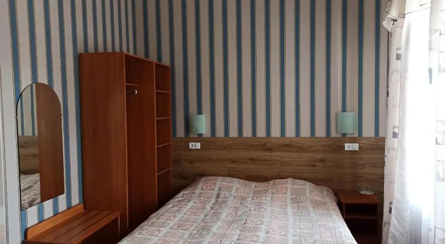 Central Hotel ROOM_EXAMPLE