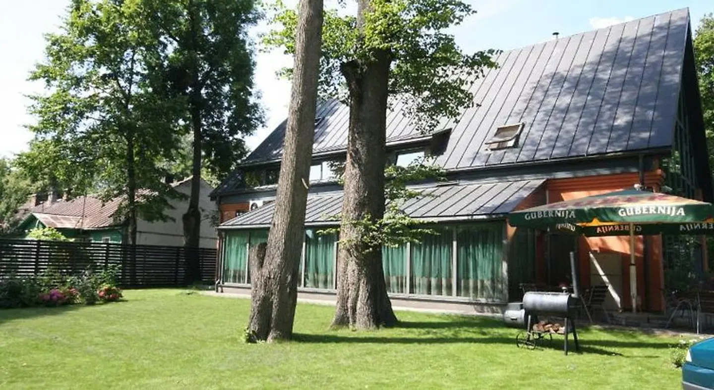 Meduna EXTERIOR