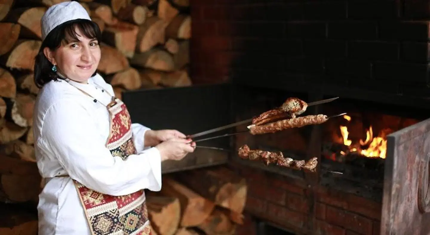 Hotel Jerevan PEOPLE