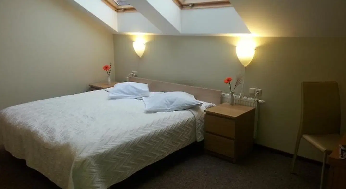 Audenis ROOM_EXAMPLE