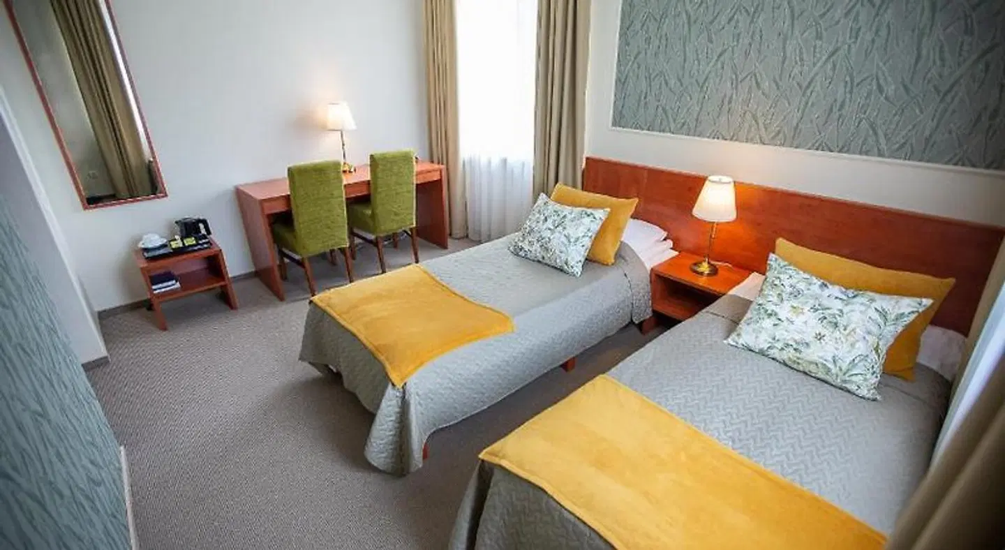 Zuvedra ROOM_EXAMPLE