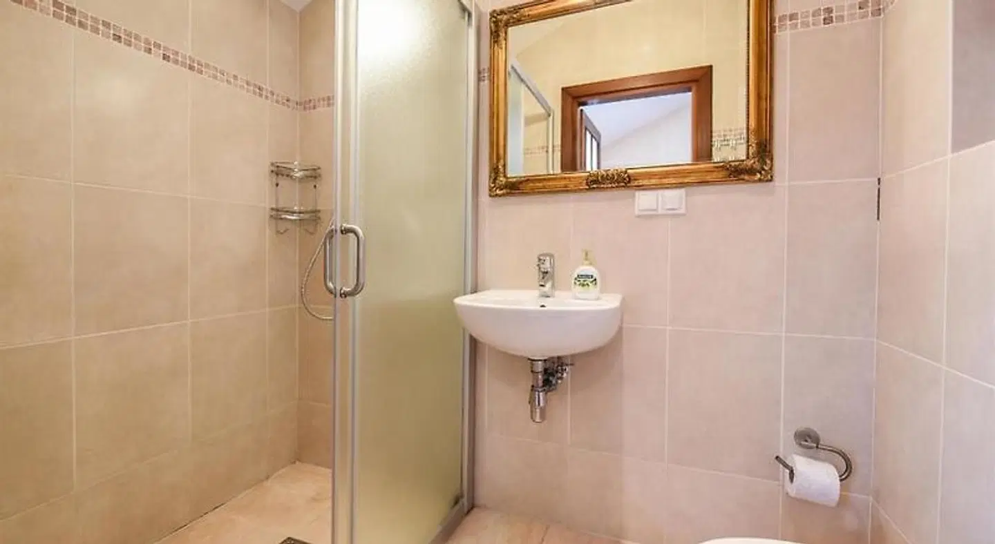 Villa Regina - Apartment Complex Resort in ventoji Badezimmer