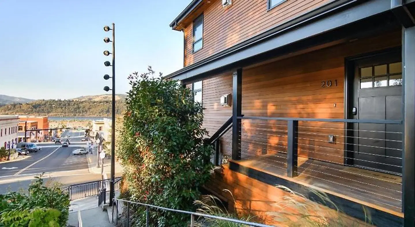 Horsefeathers Hotel EXTERIOR