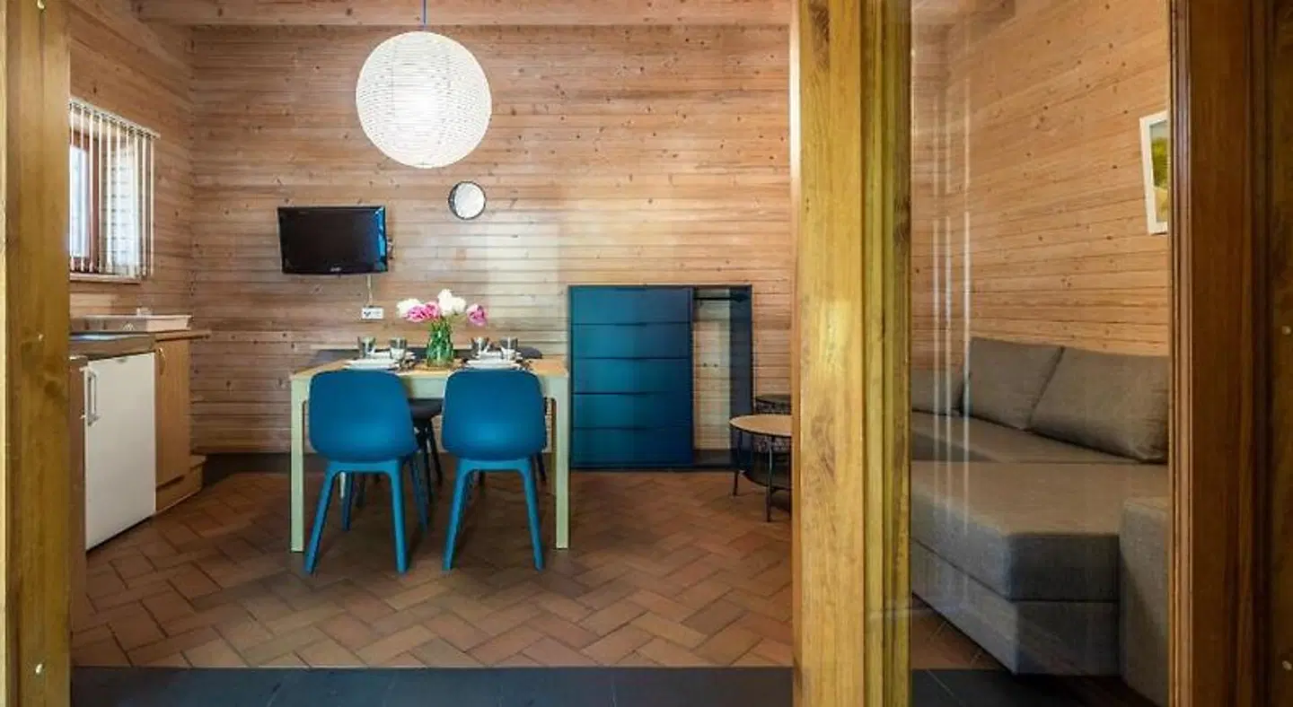 Ambasada ROOM_EXAMPLE