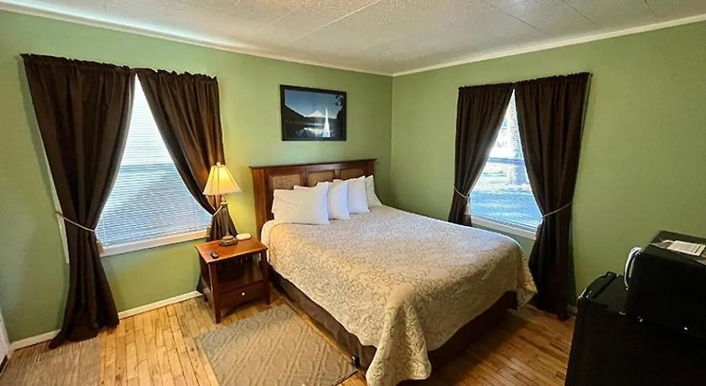 Cascade Motel ROOM_EXAMPLE
