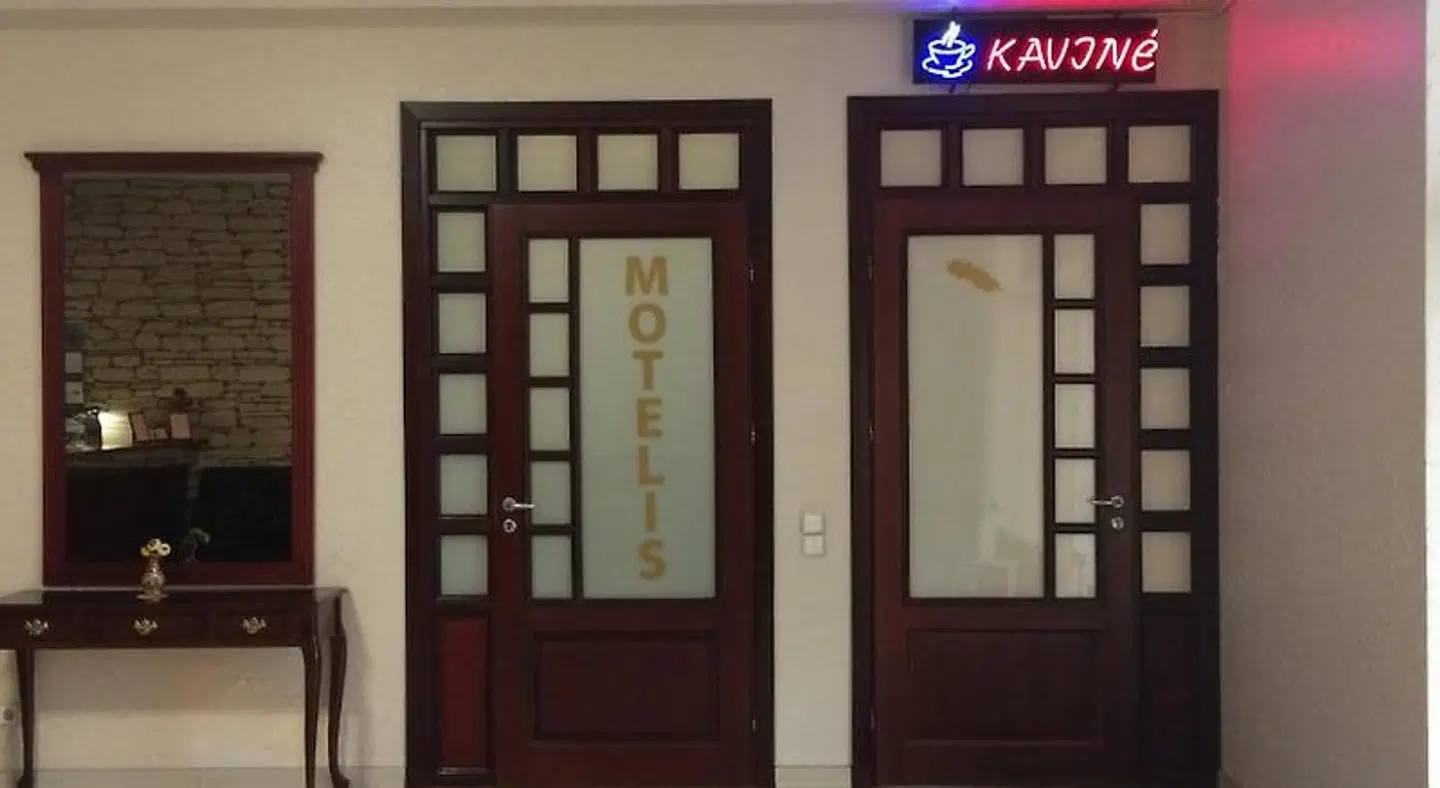 Motel Paradise EXTERIOR