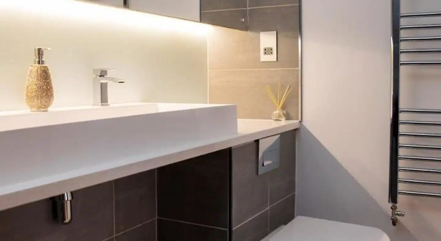 The Vanguard - York Residence Badezimmer