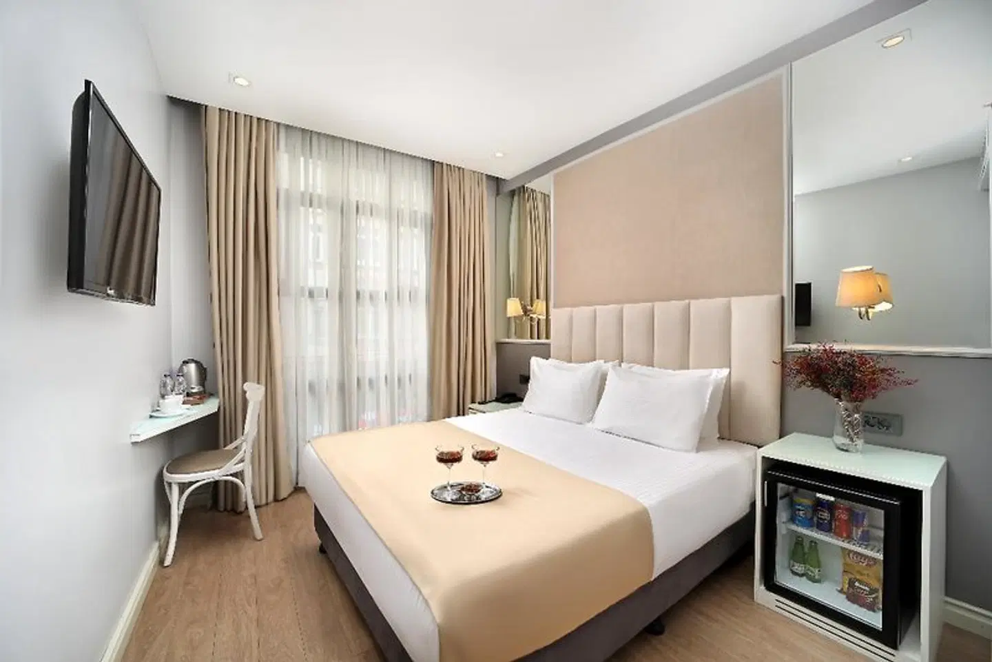 Ess Hotel ROOM_EXAMPLE