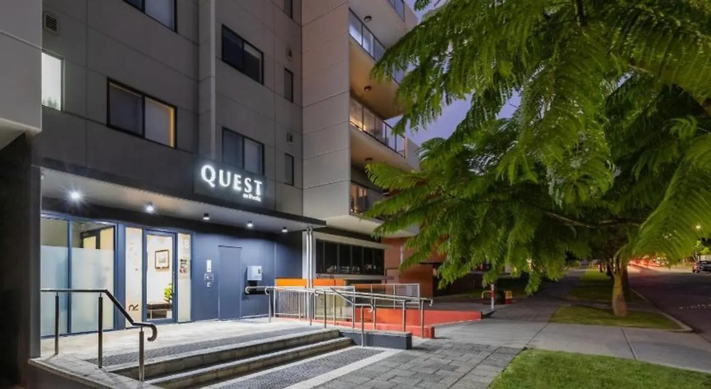 Quest on Rheola EXTERIOR