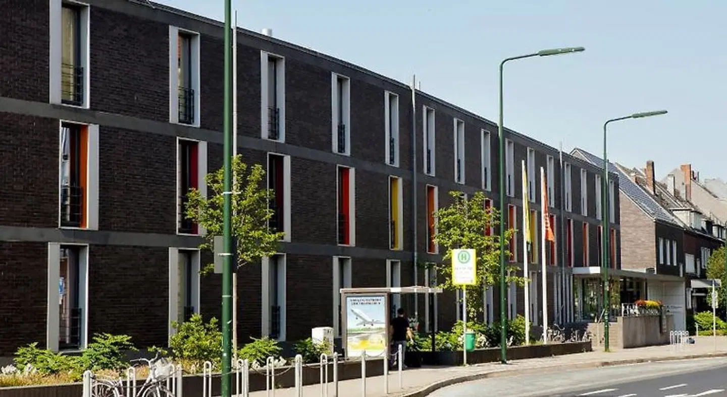 DJH Jugendherberge Düsseldorf EXTERIOR