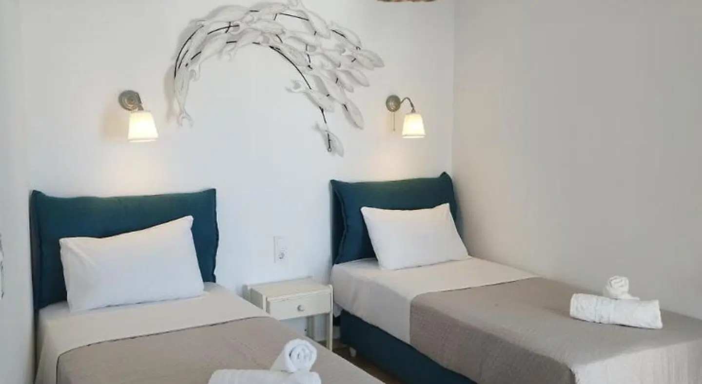 Nikos rooms ROOM_EXAMPLE