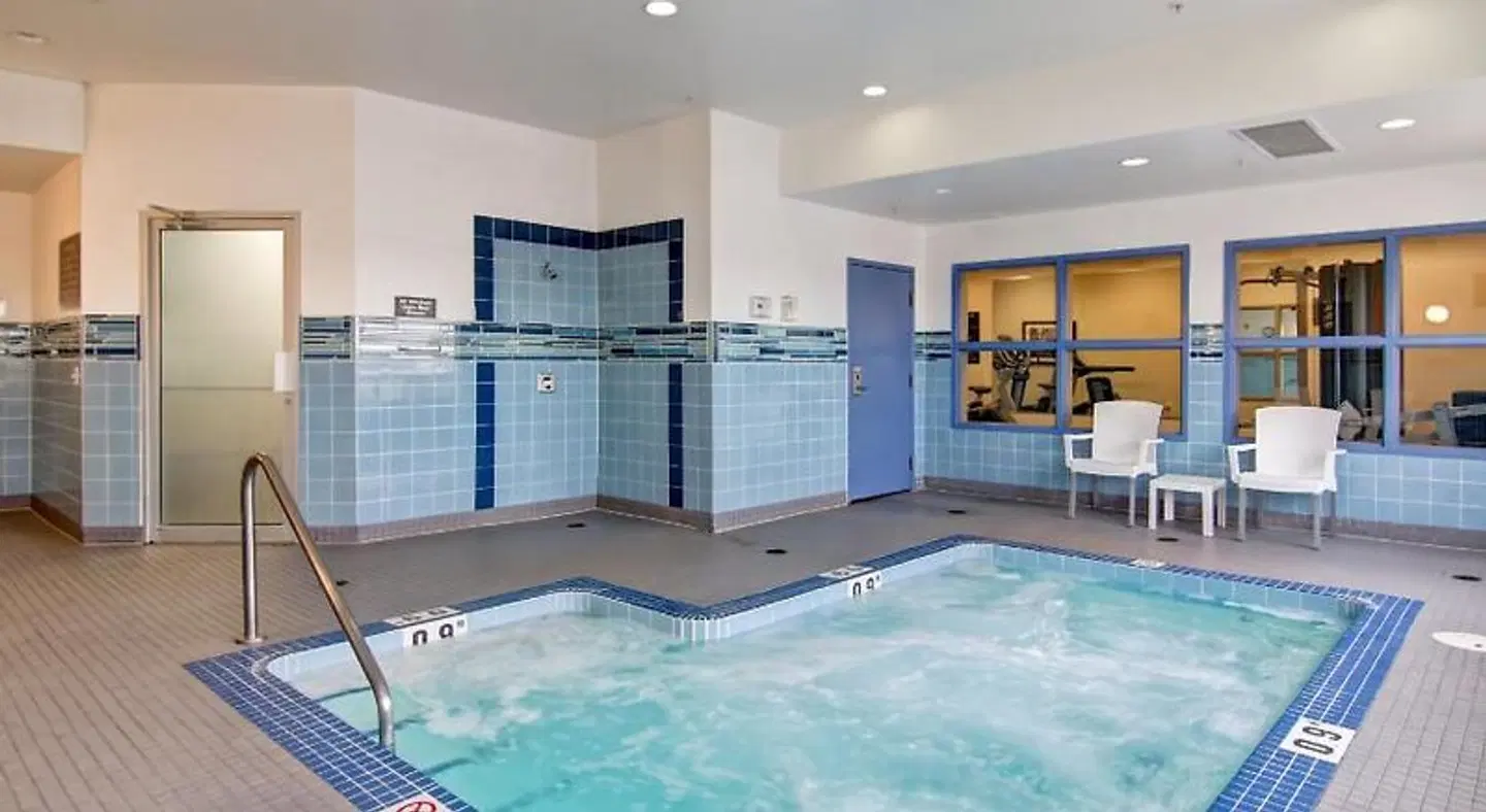 Canalta Hotel Melfort Hallenbad