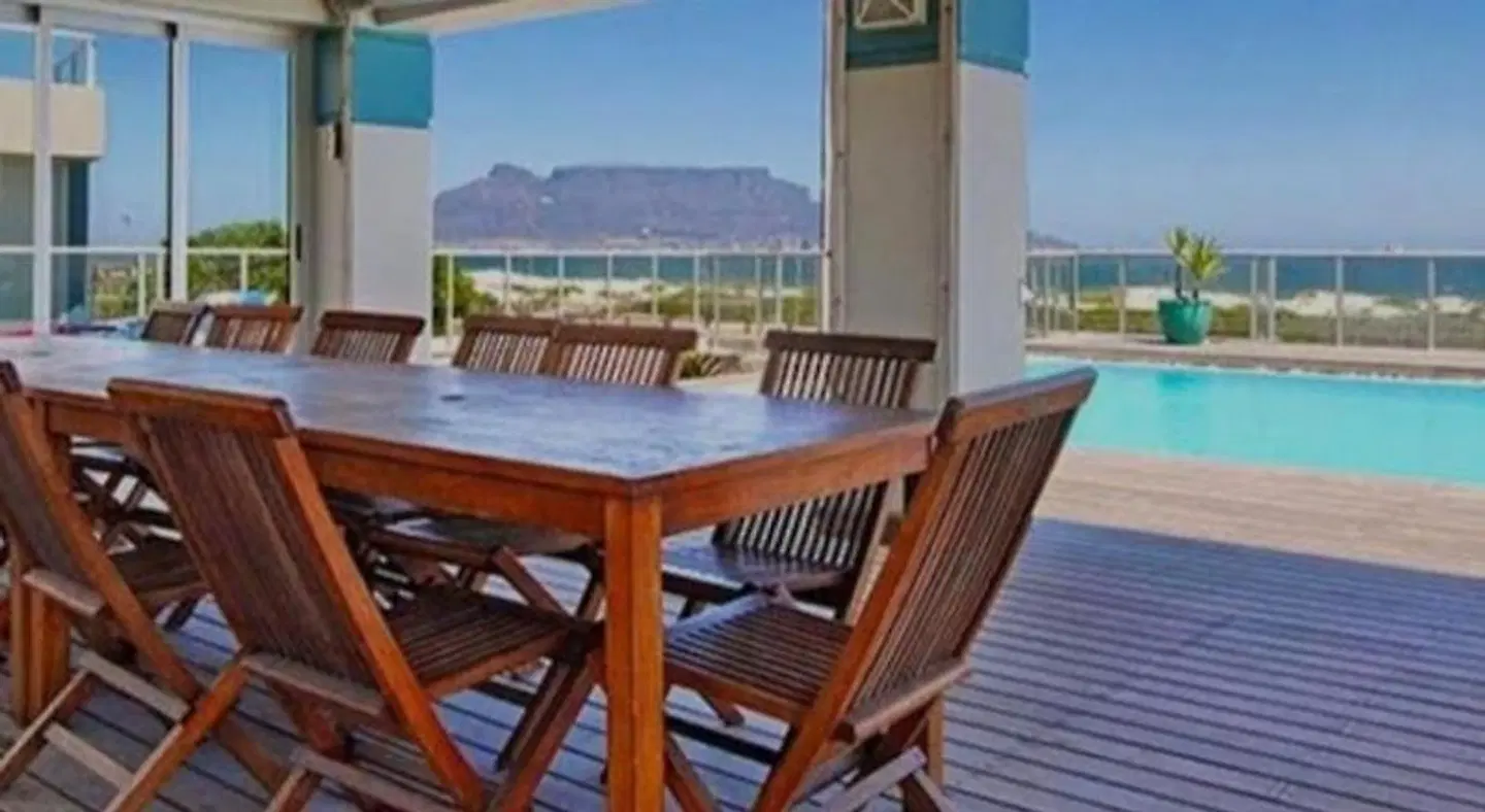 Cape Town Beachfront Accommodation in Blouberg Terrasse