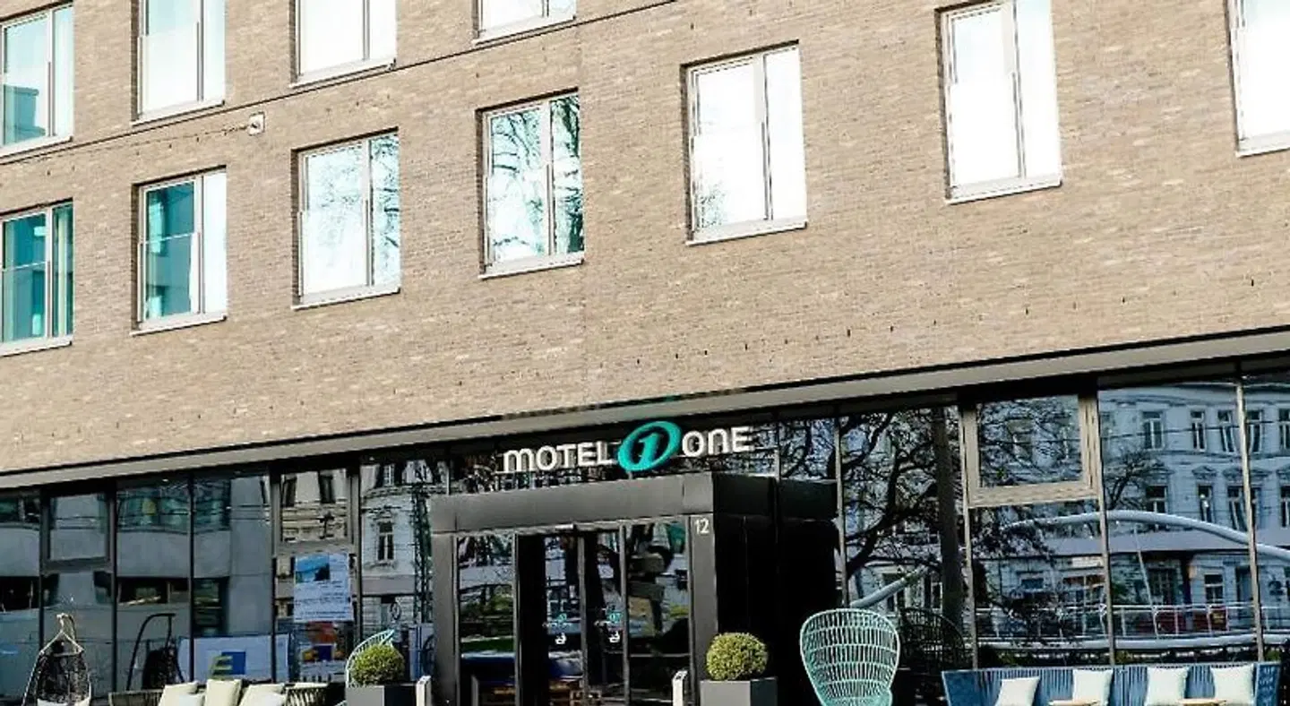 Motel One Bonn-Hauptbahnhof EXTERIOR
