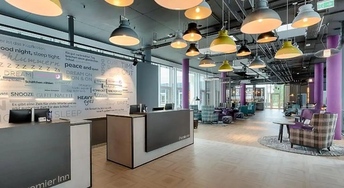 Premier Inn Wolfsburg City Centre Lobby