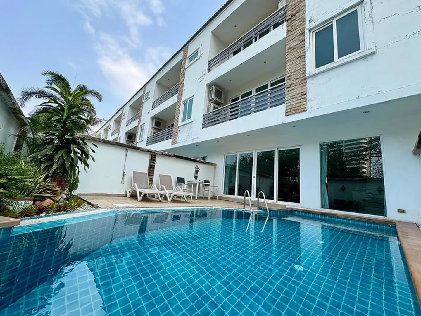 Tabaluga Pool Villas OUTDOOR_POOL